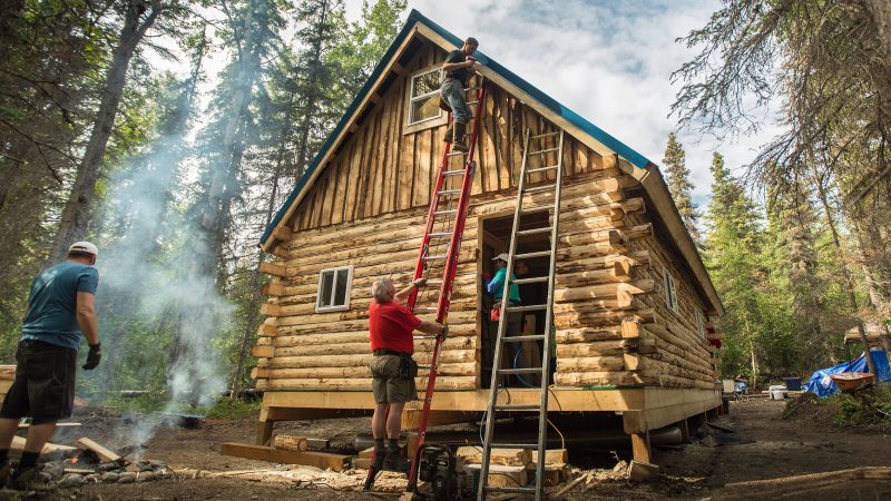 How To Build An Off-Grid Log Cabin
